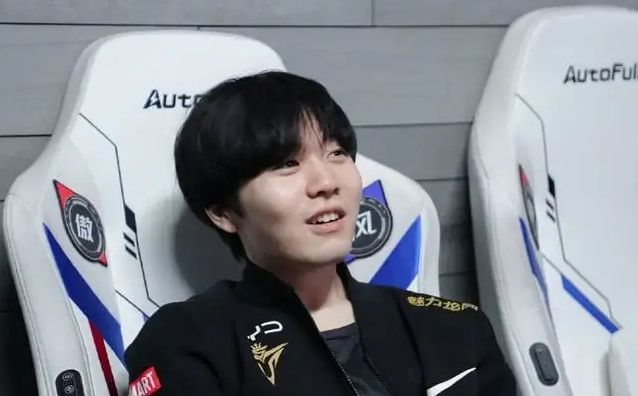 显然带有一 显然带有一